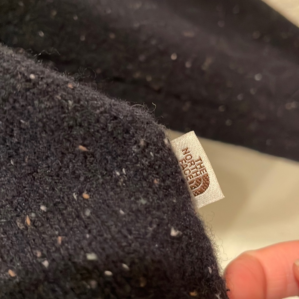FLASH SALE - The North Face Collared Sweater - Picture 5 of 6